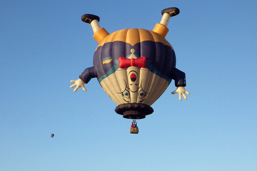 Humpty dumpty hot air balloon