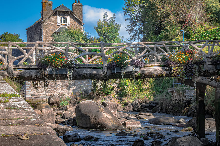 Countryside nature bridge