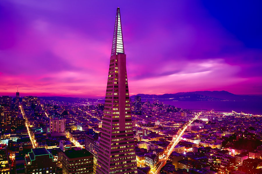 Transamerica pyramid skyline city