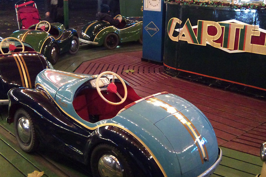 Car vintage retro fan