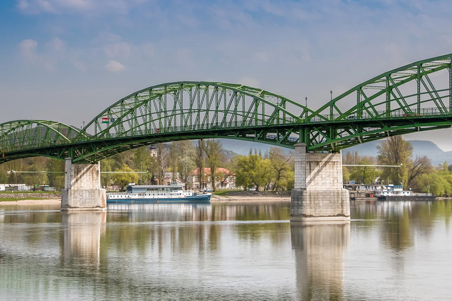 Maria Valeria Bridge