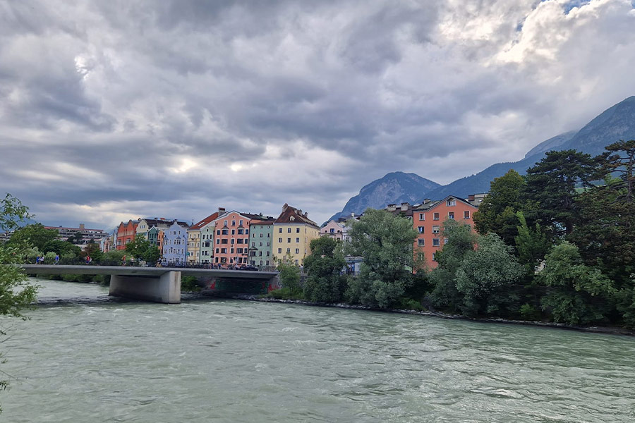 Water bridge building