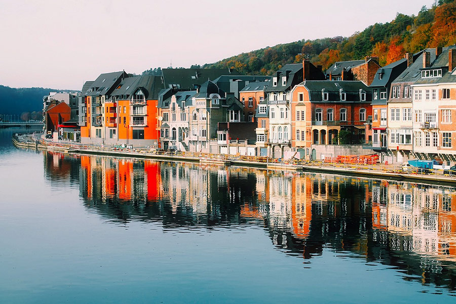 Dinant houses waterfront