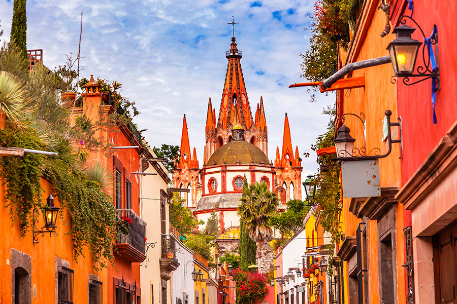 Aldama street parroquia archangel church Mexico