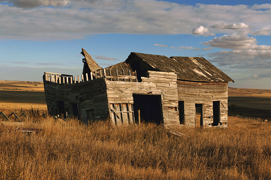 Old barn farmland