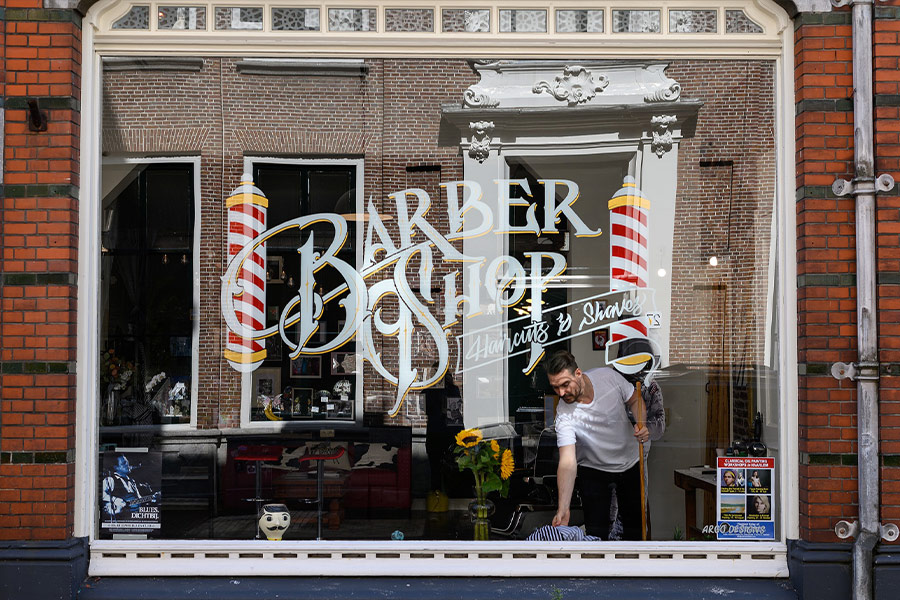 Barbershop Amsterdam window