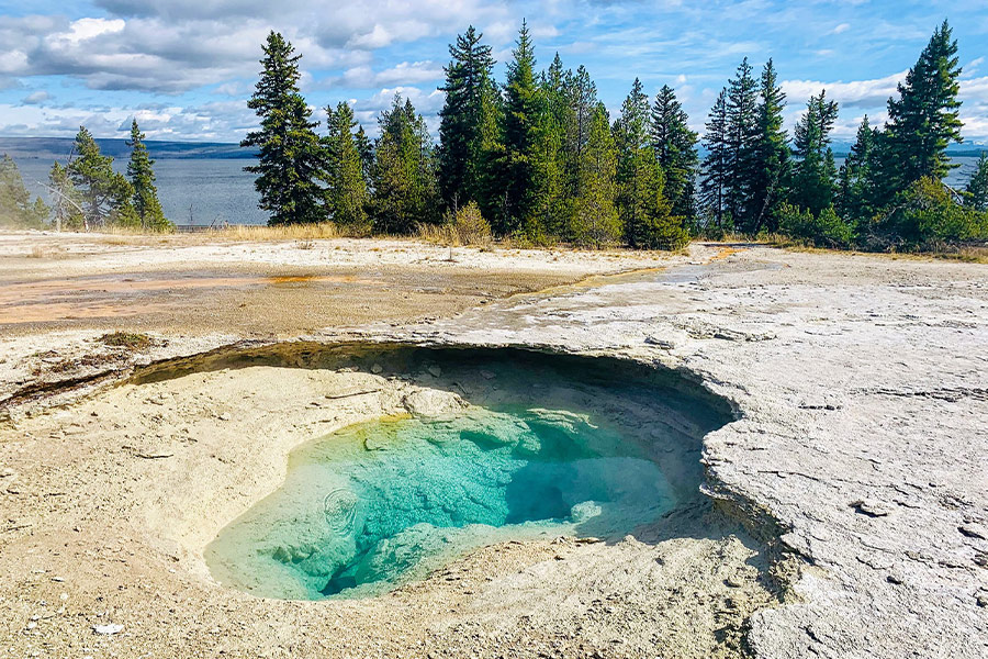 Yellowstone Wyoming national park