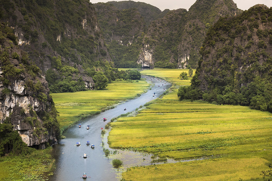 Province Vietnam boat cave