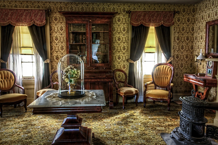 Victorian living room