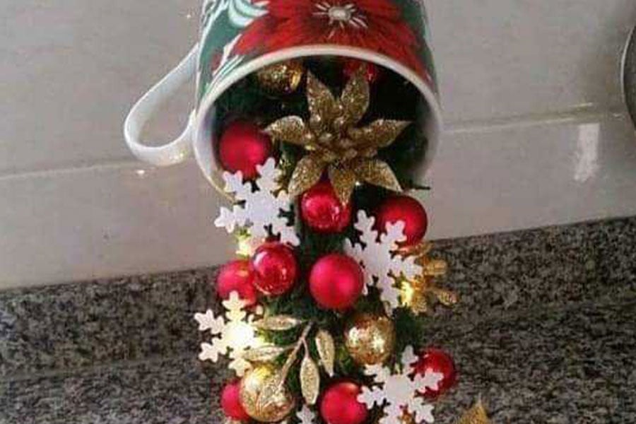 A creative Christmas decoration floating teacup