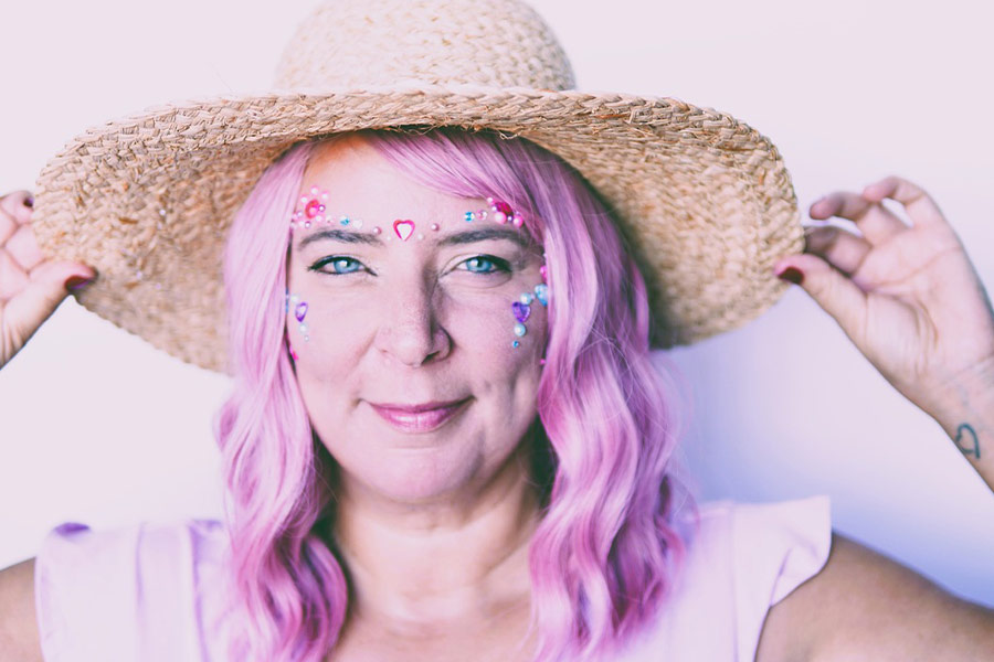 Frau Mode Haarfarbe Strass Gesicht