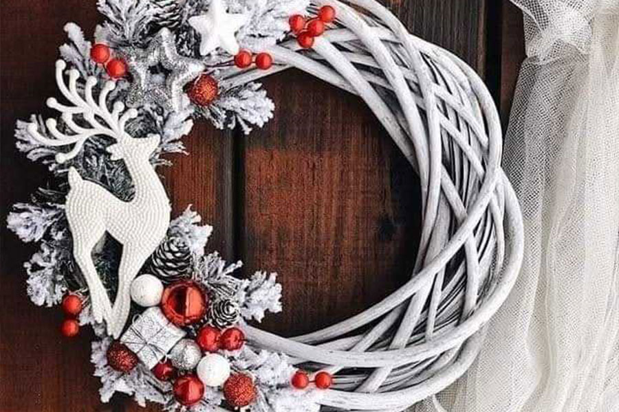 Decorative Christmas wreath with history