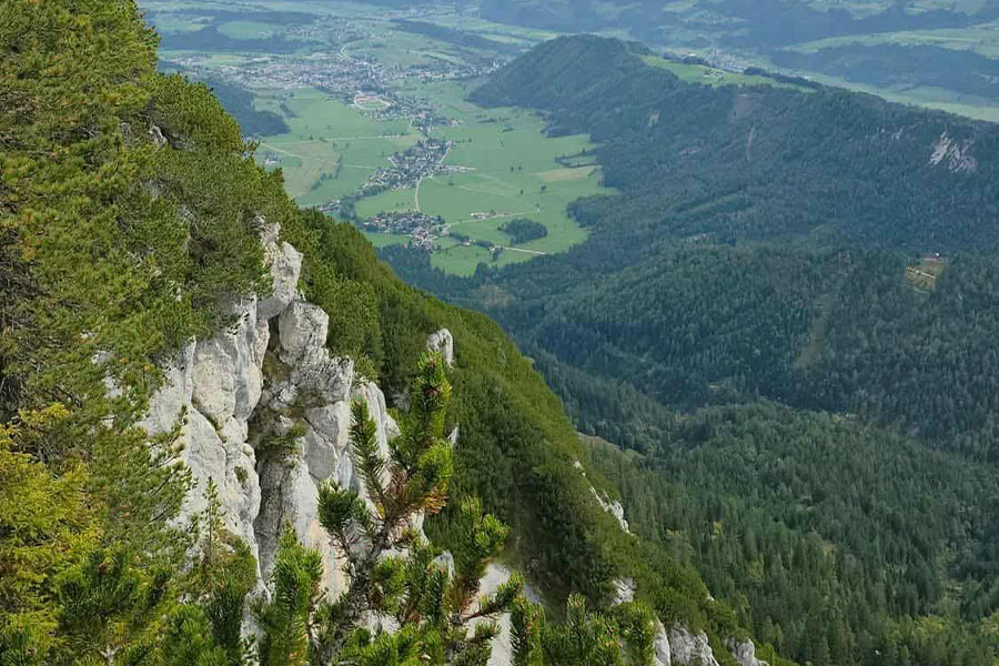 La montagna Stoderzinken da qualche parte nella Stiria, Austria