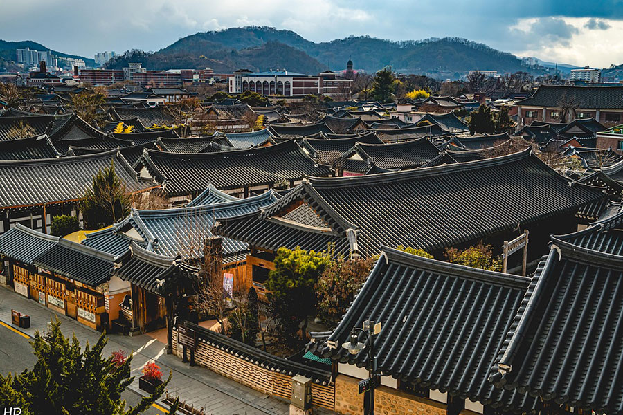Traditionelle Dorfdachziegel