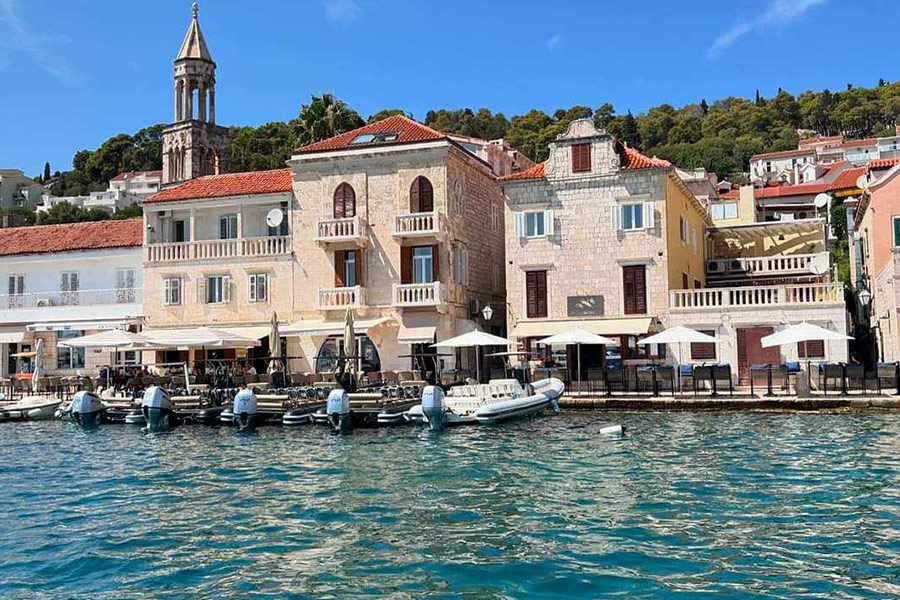 Hvar stad Eiland