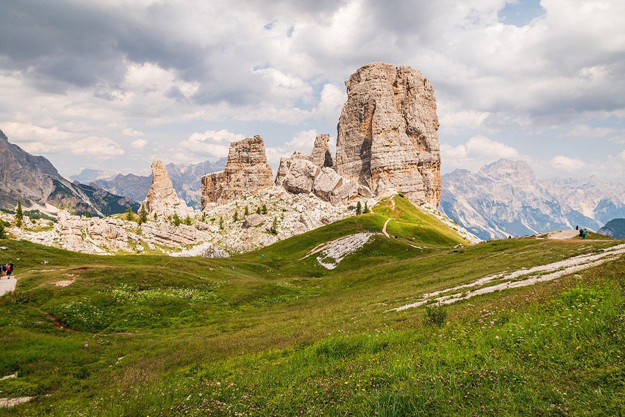 Italia Cortina paesaggio rocce enormi