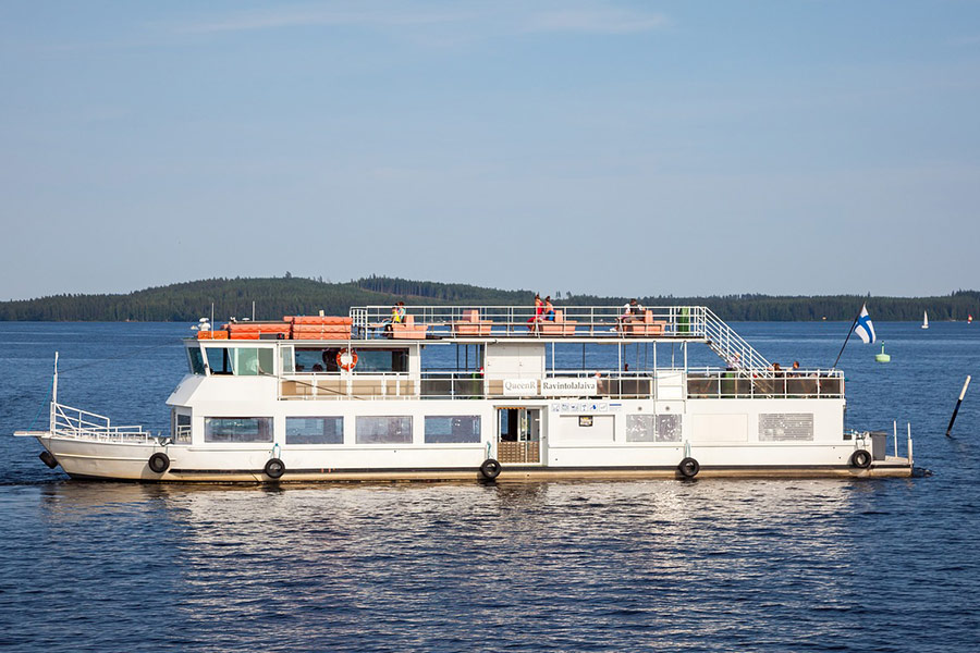 Restaurant ship water