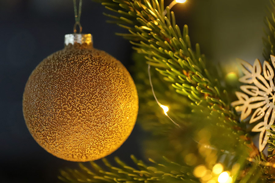 Yellow glittered ball