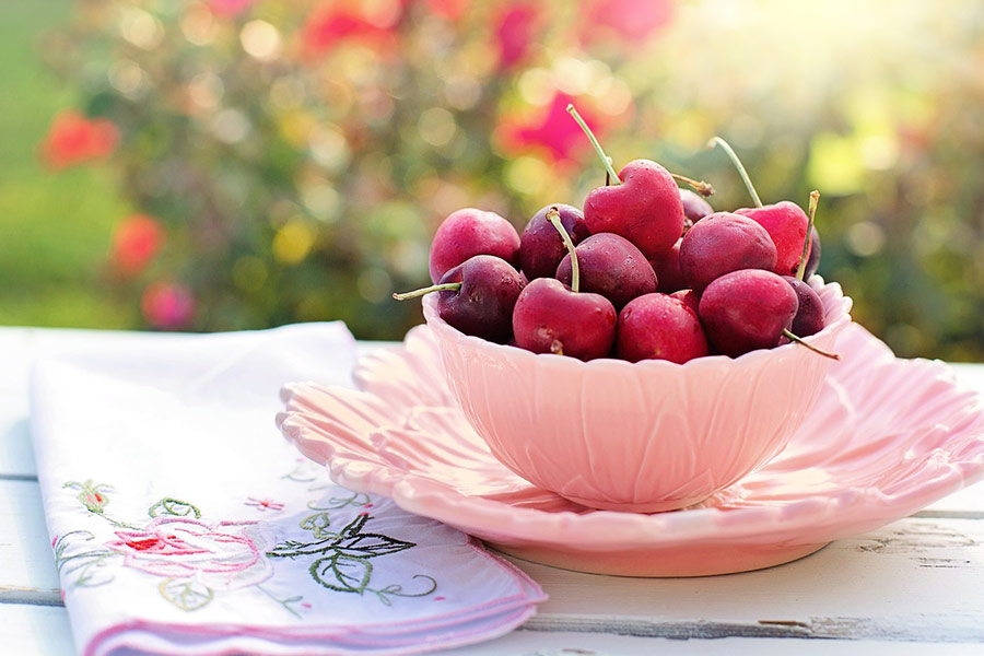 Bowl cherries pink