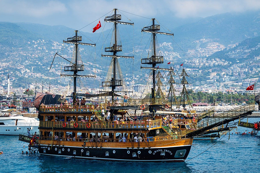 Alanya ship ocean image