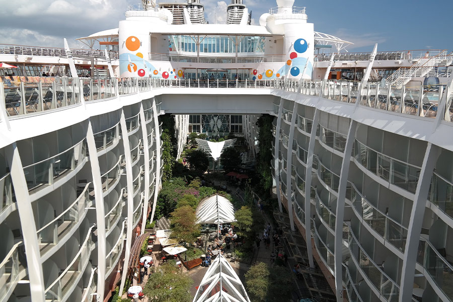 Cruise ship vacation