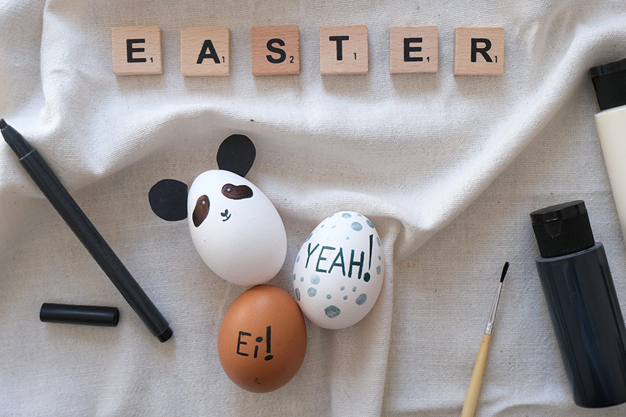 Easter eggs painting