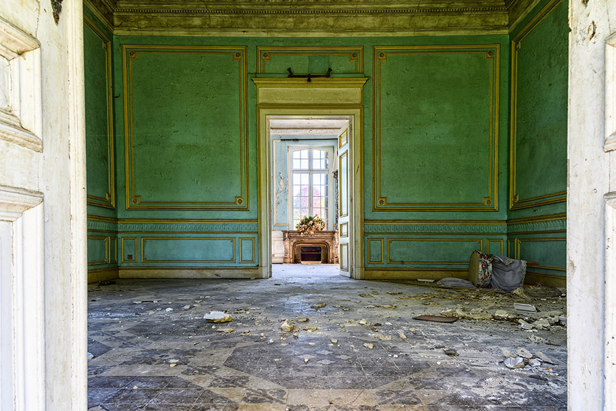 Old stucco villa house