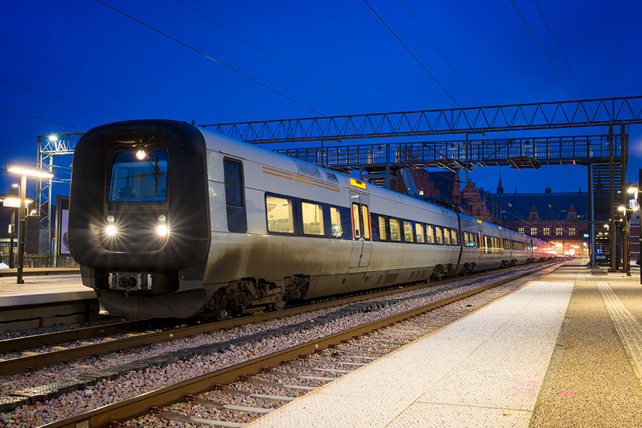 Railroad station platforms