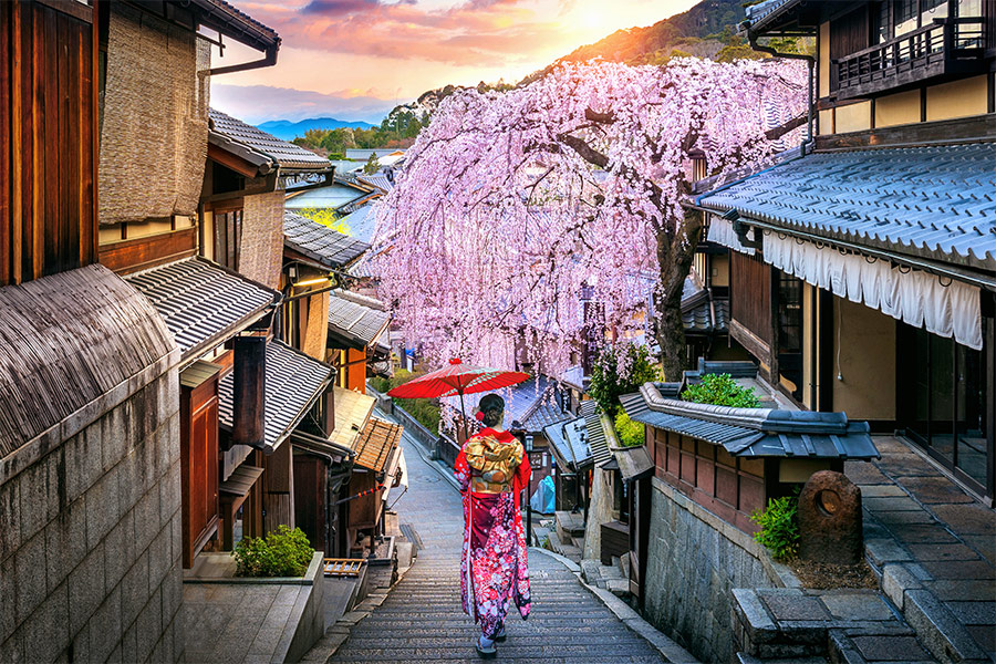 Woman wearing japanese traditional kimono Higashiyama district