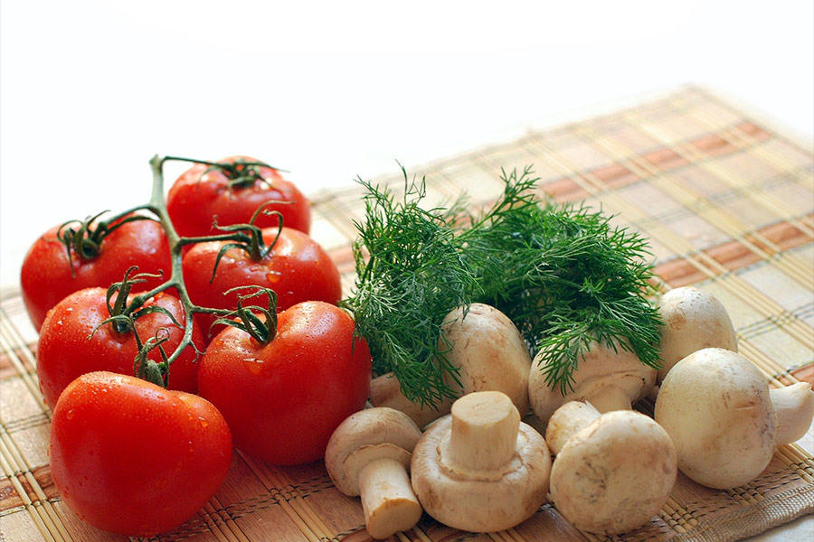 Mushrooms tomatoes green nutrition