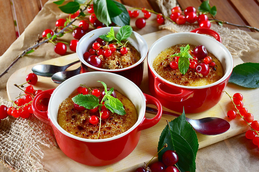Creme brulee desserts