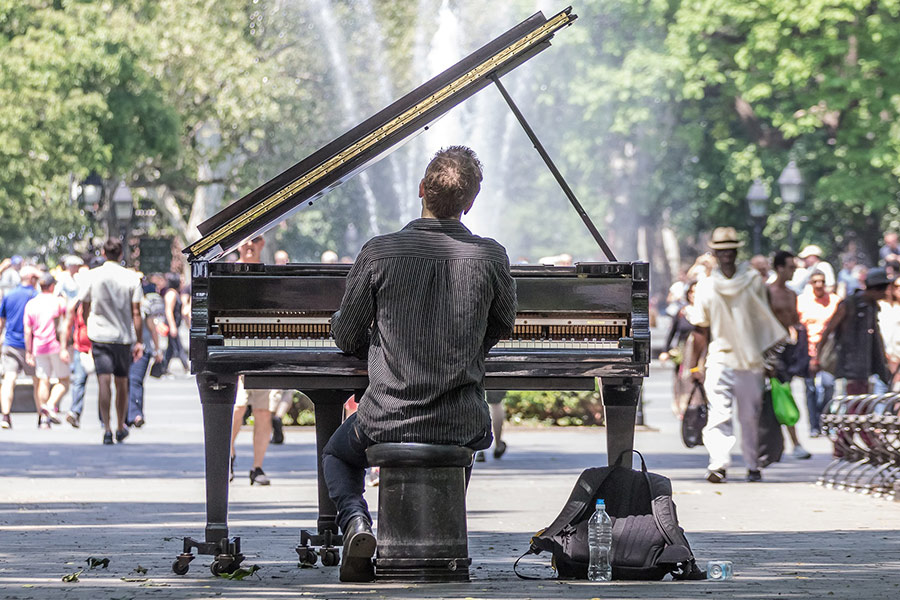 Manhattan solo concert