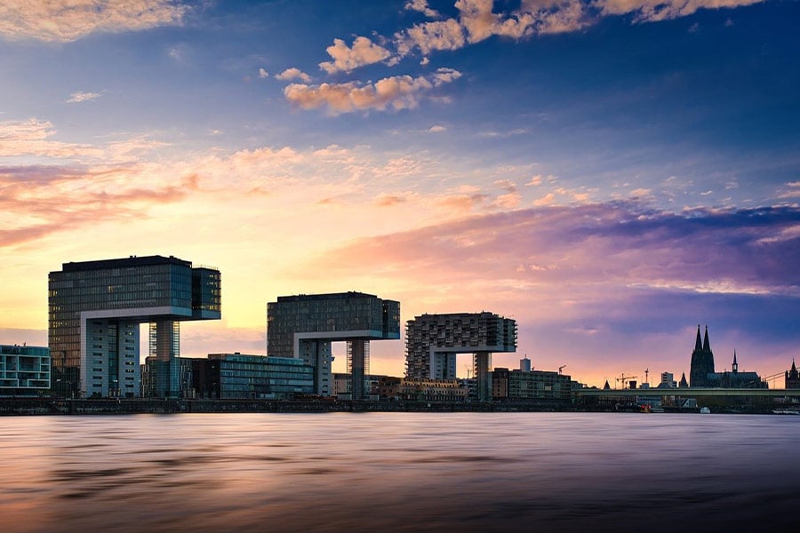 Architecture les maisons de grues cologne Crépuscule