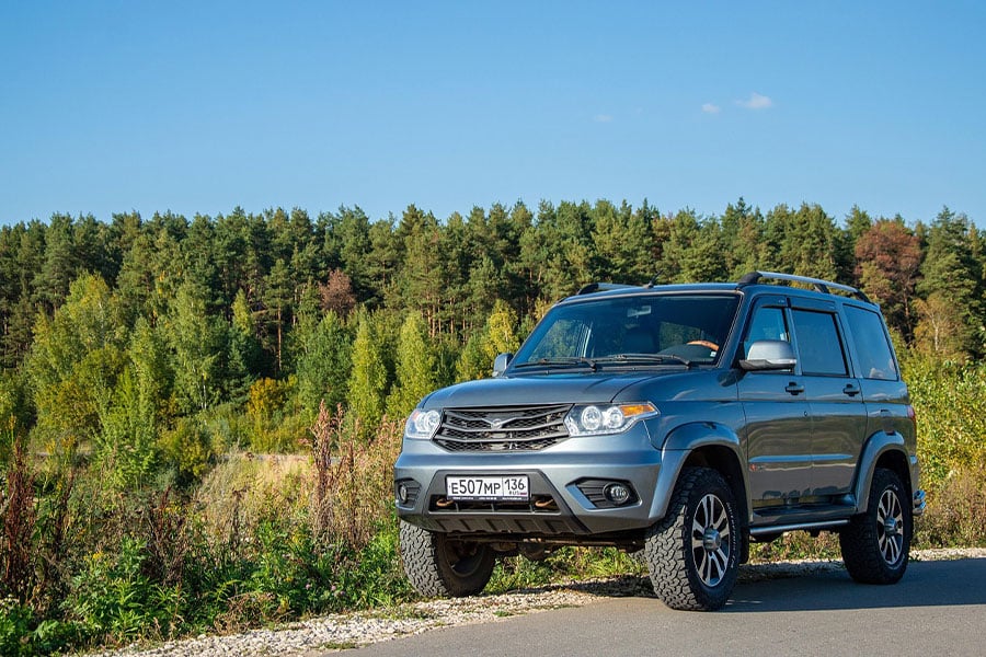 Suv park near nature