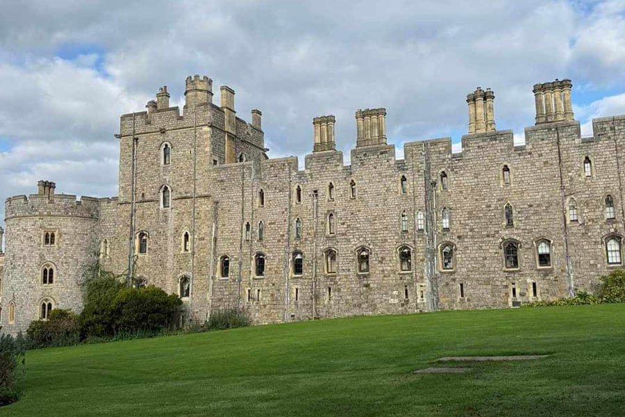 Zamek Windsor rezydencja królewska Anglia