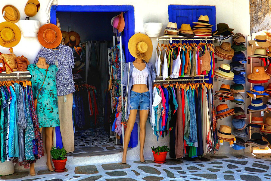 Butik z odzieżą i kapeluszami