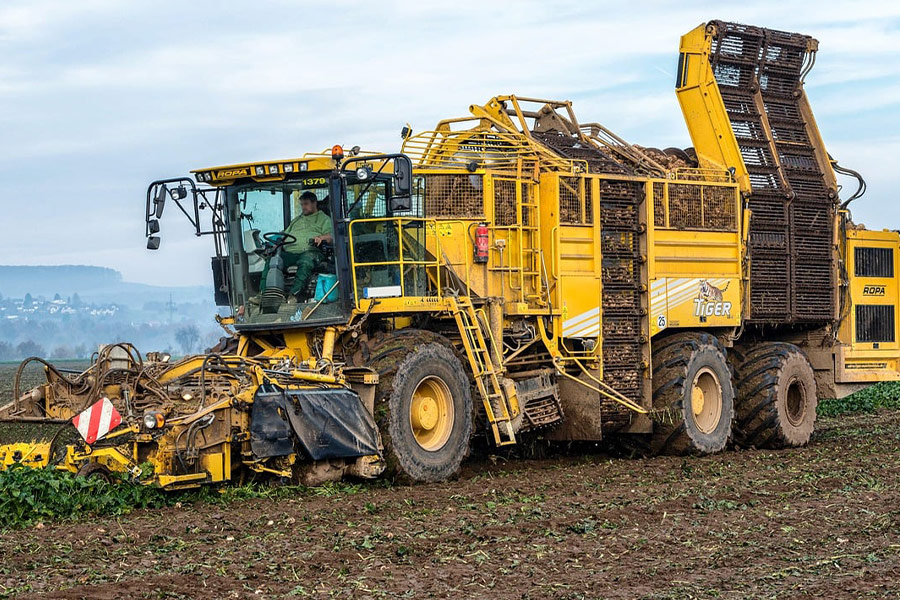 Kombajn do pojazdów rolniczych