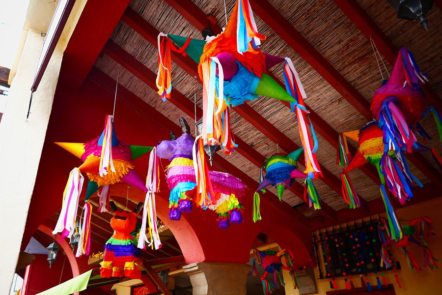 Mexicaans verjaardagsspel Pinjata