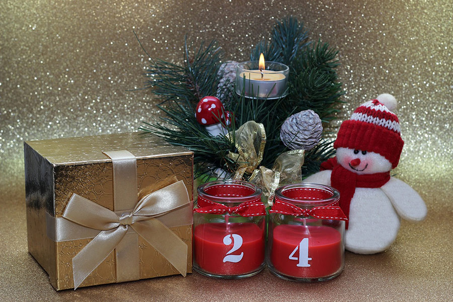 Twenty four gift christmas