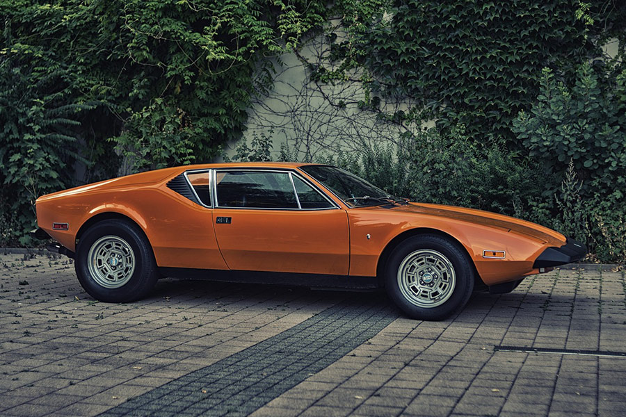 Pantera antique car