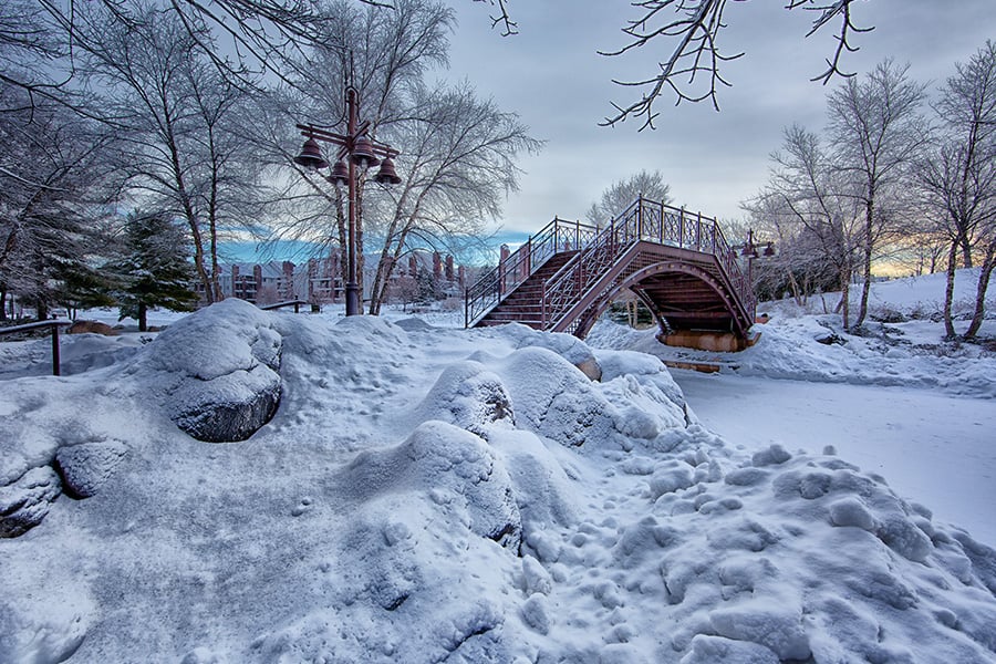 Bridge snow