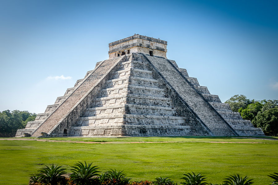 Chichen Itza Yucatan Mexico mayan temple