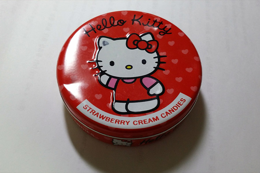 Tin can candy hello kitty