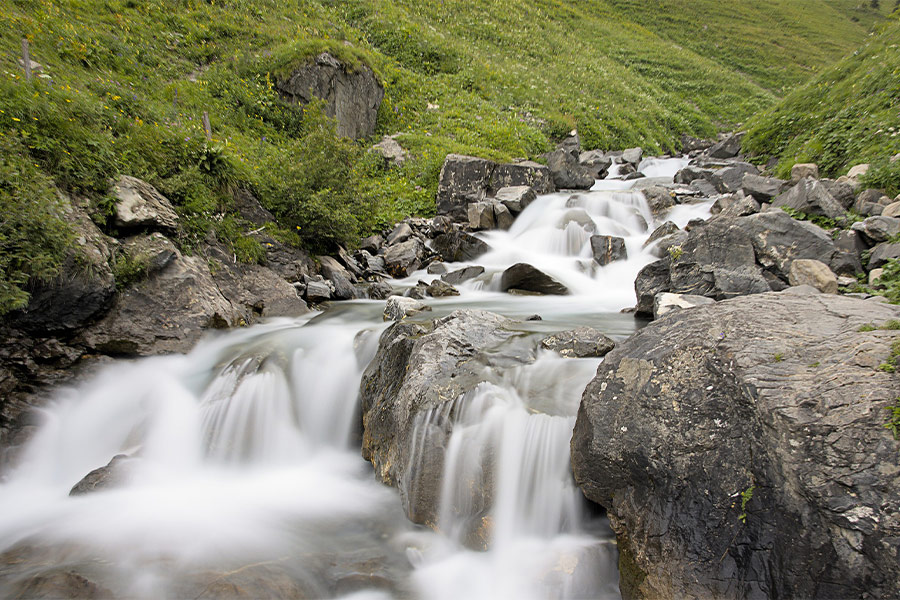 Alps creek brook river