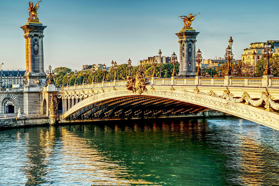 Ponte di Parigi pont alevandre iii