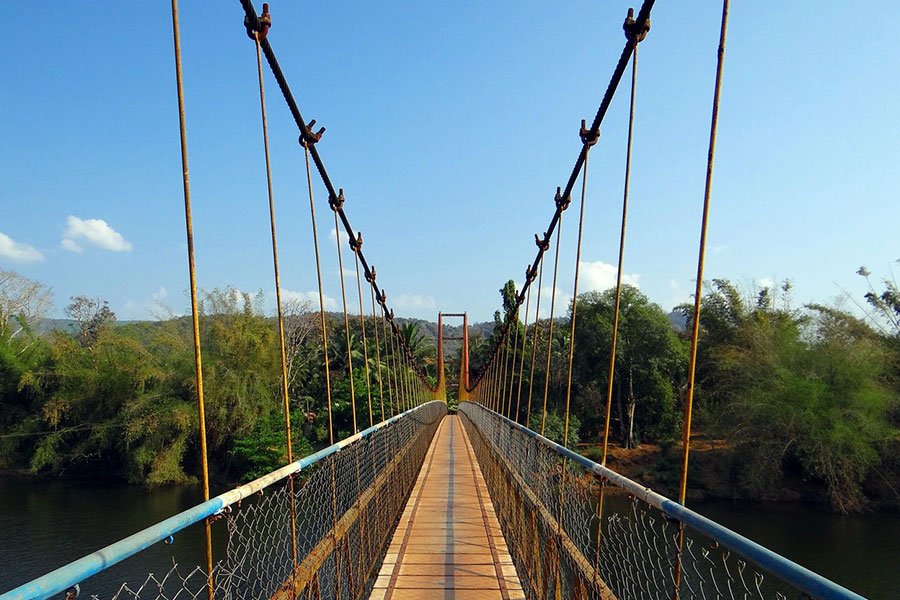 Ponte sospeso sul fiume Gangavali