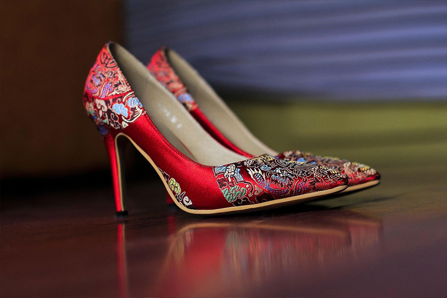 Scarpe con tacco alto alla moda rosse