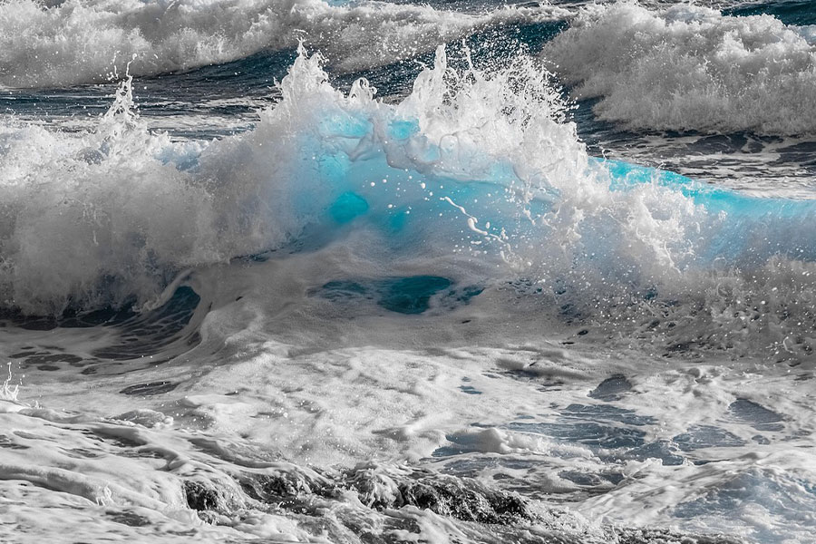 Onde dell'oceano del mare