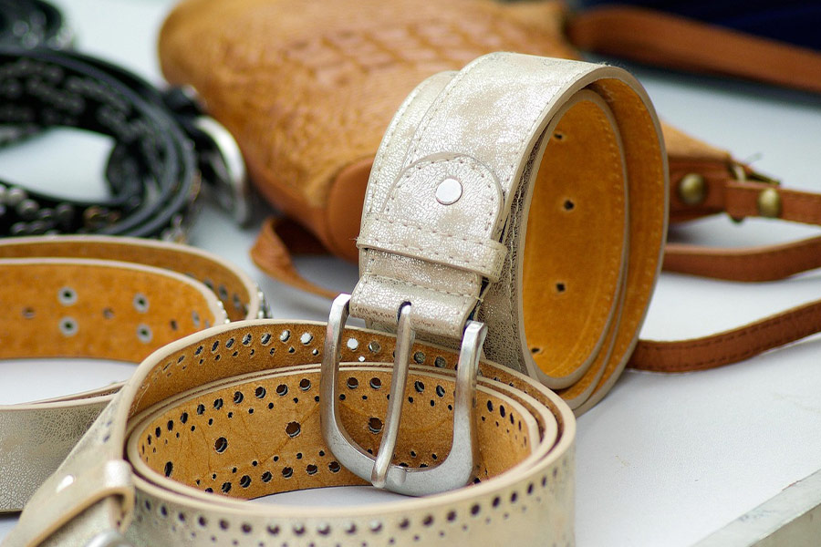 Per cintura in pelle in stile moda