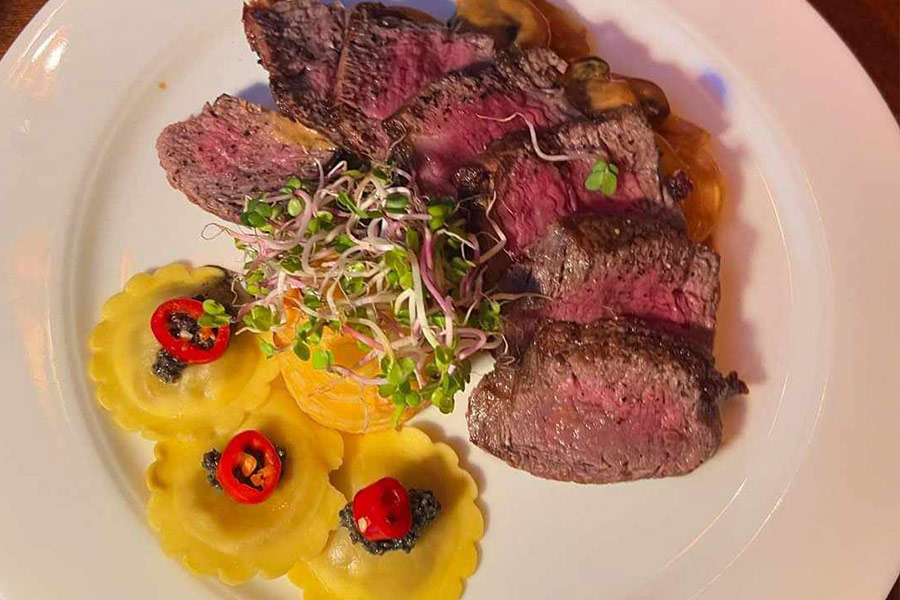 Dîner délicieux au restaurant